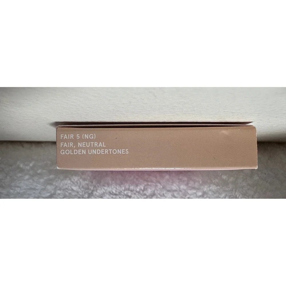 ONE/SIZE Turn Up The Base Versatile Powder Foundation Fair 5 NG Neutral Golden